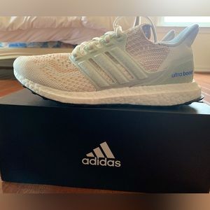 Adidas Womens UltraBoost DNA 6.0 x Parley